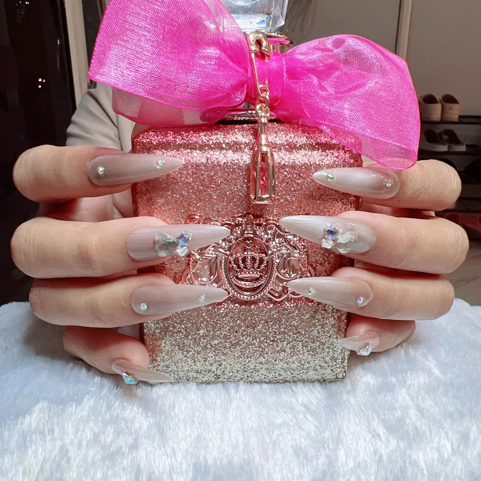 파타야 이발소 손톱 관리
