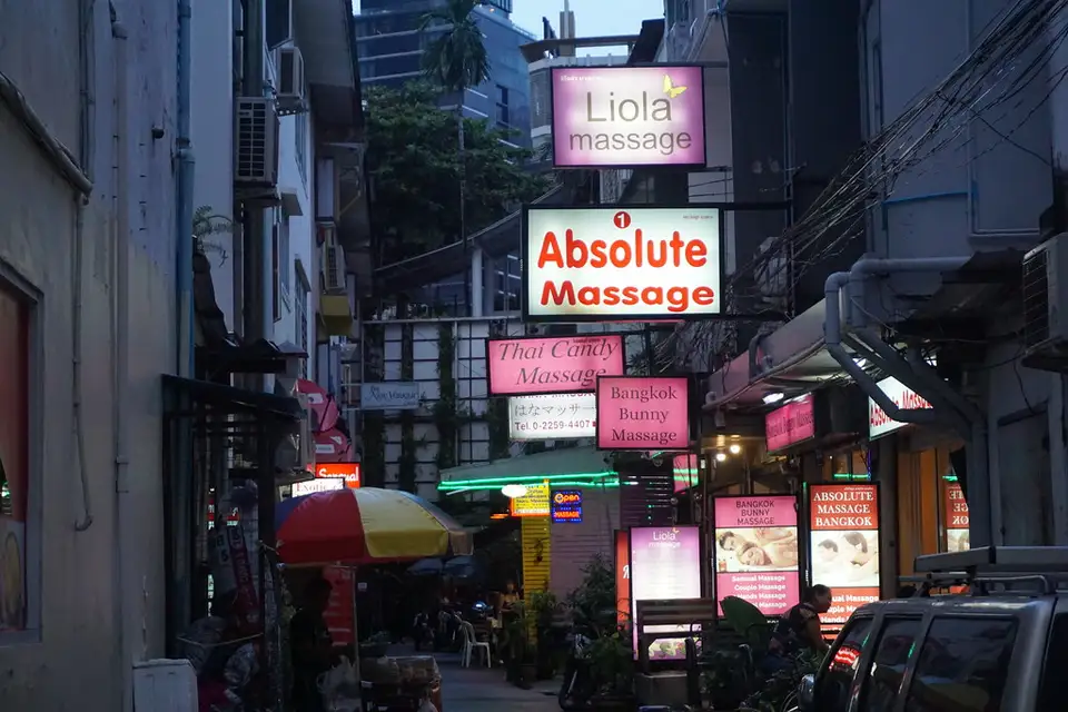 Bangkok Bunny Massage