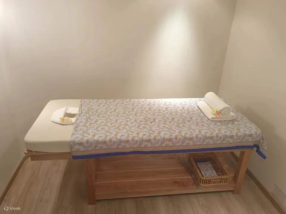 봄 마사지 & 스파 사진으로 미리 보기 2