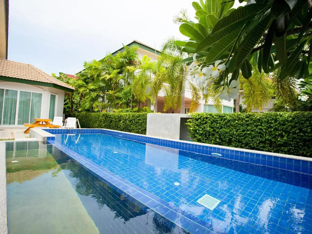 Wonderland Pool Villa
